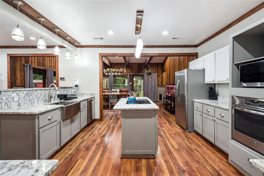 Shadow Wood Estate - Residential