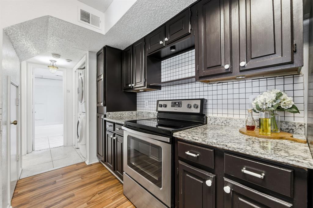 Arlington Oaks Condo - Residential