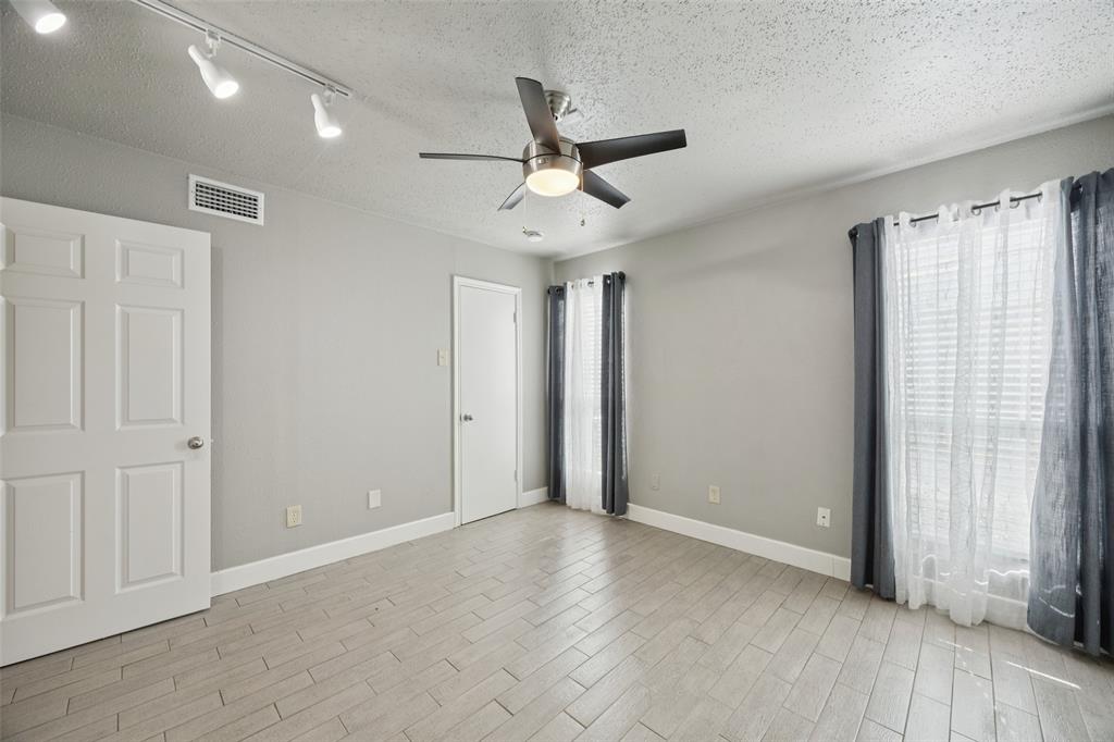 Munger Place Condo - Residential
