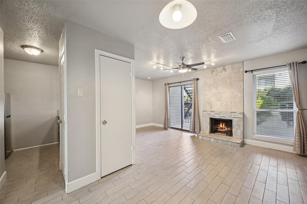 Munger Place Condo - Residential
