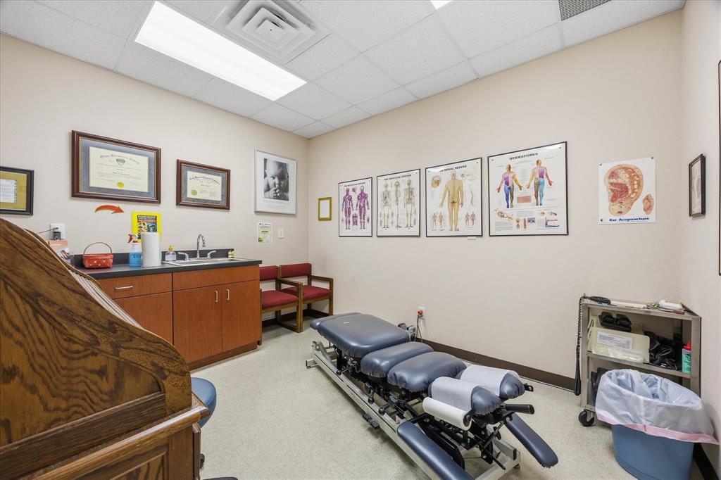 Garland Pharmacy - Commercial Sale