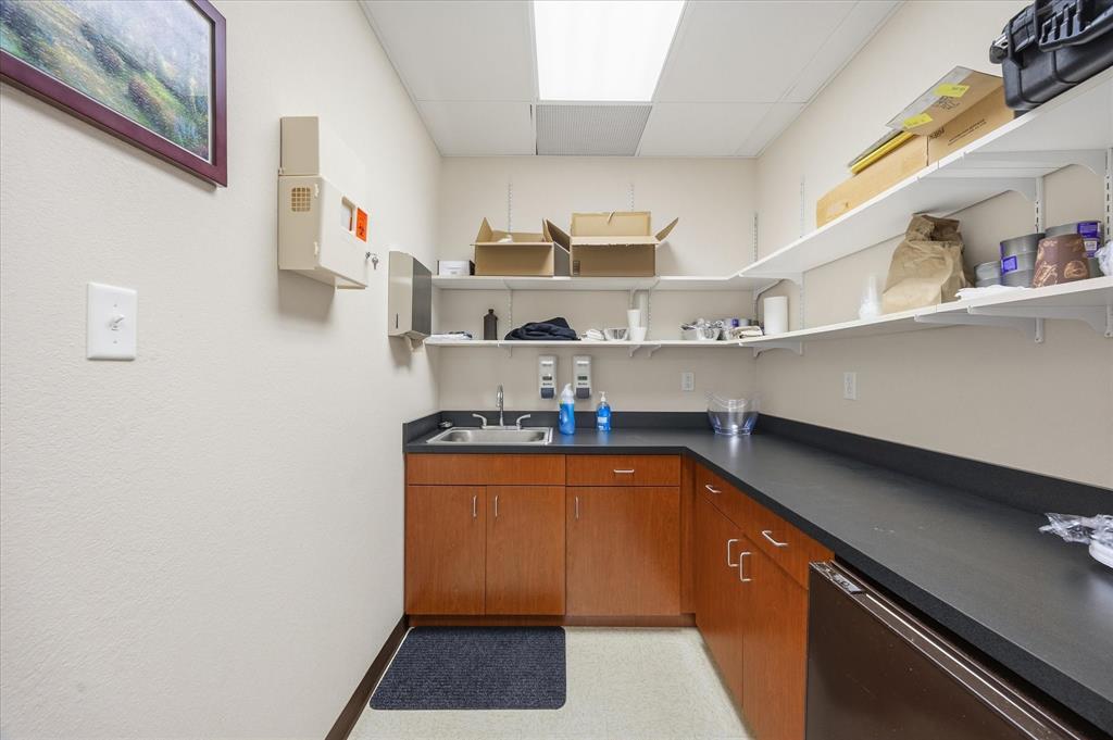 Garland Pharmacy - Commercial Sale