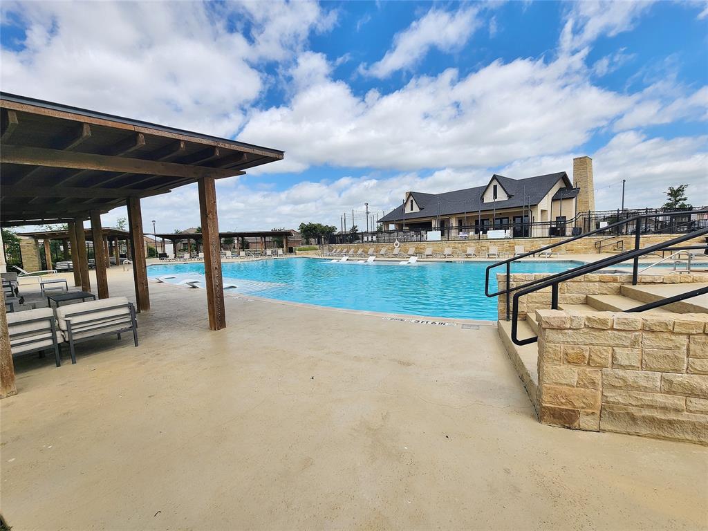 Trails of Elizabeth Crk - Residential