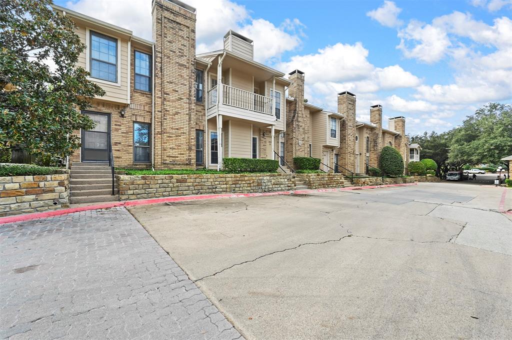 Preston on the Lake Condos - Residential Lease