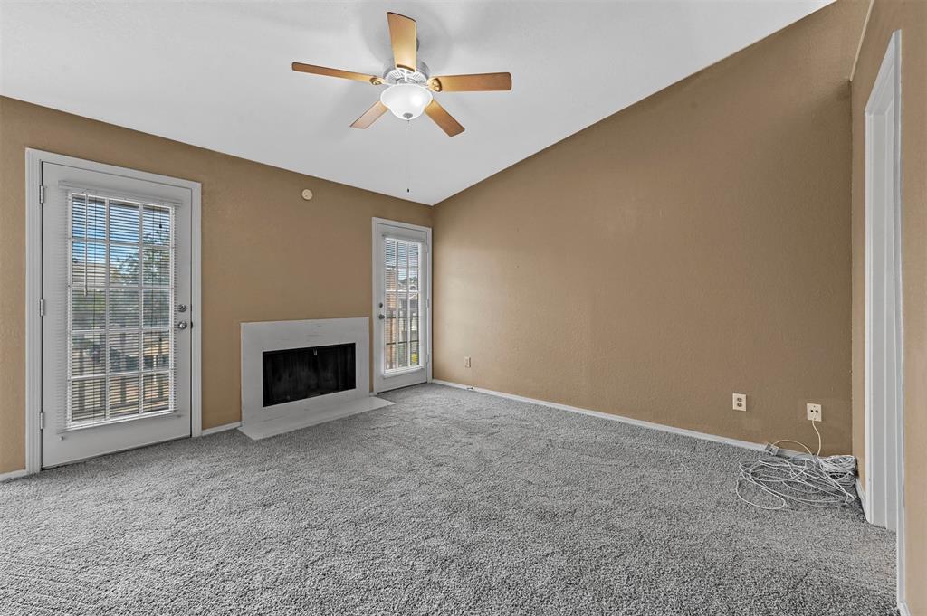 Preston on the Lake Condos - Residential Lease