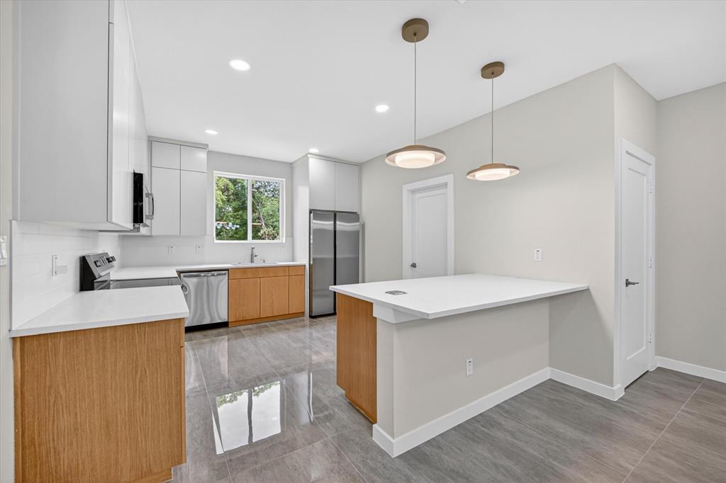 Guido Rock Island Add - Residential