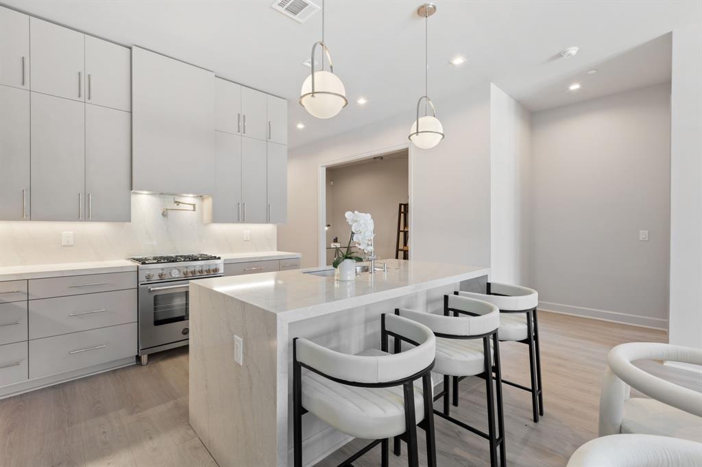Mansfield R A - Residential