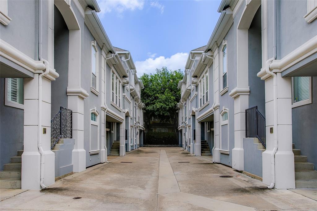Palm Plaza - Residential