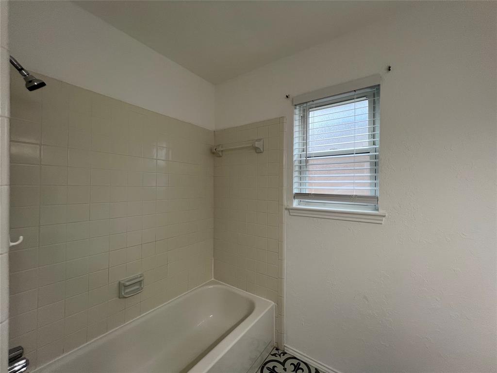 Saginaw West Estates - Residential Lease