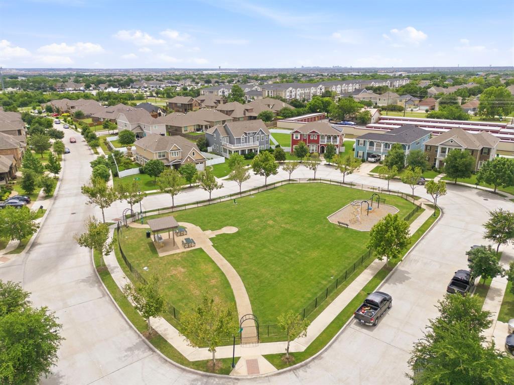 Azalea Village At Savannah Pha - Residential