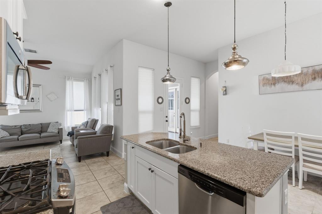 Azalea Village At Savannah Pha - Residential