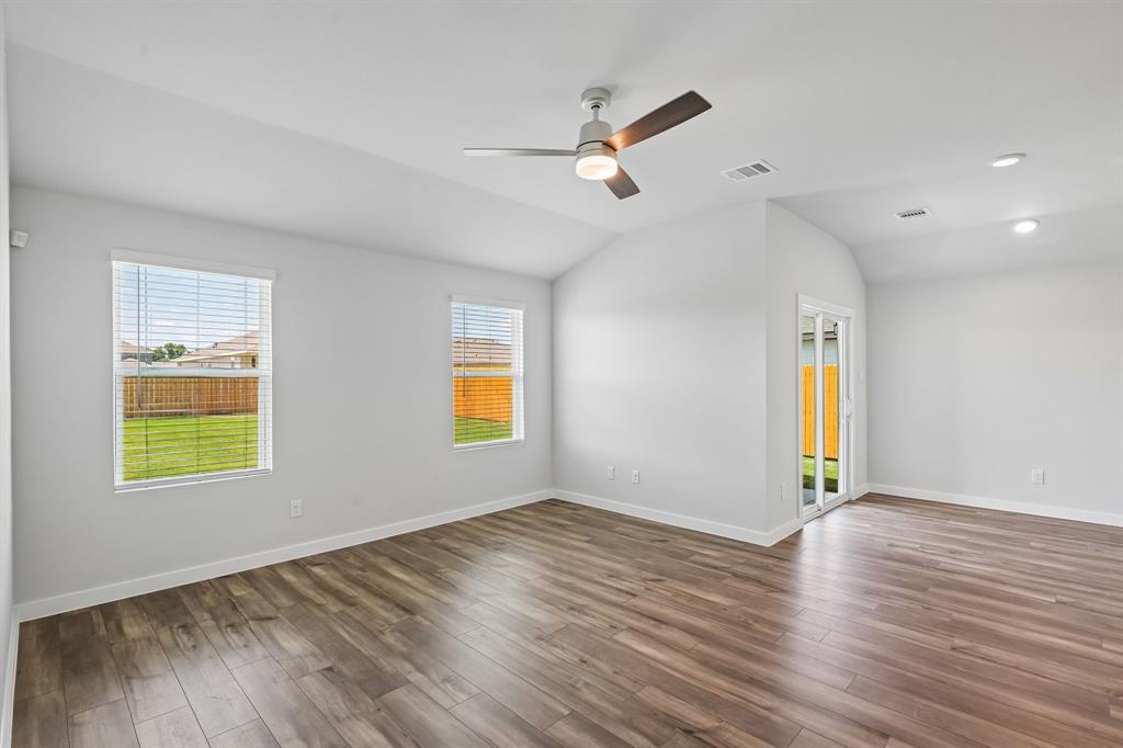 Middlefield Village - Residential