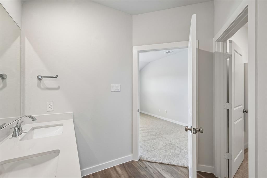 Middlefield Village - Residential