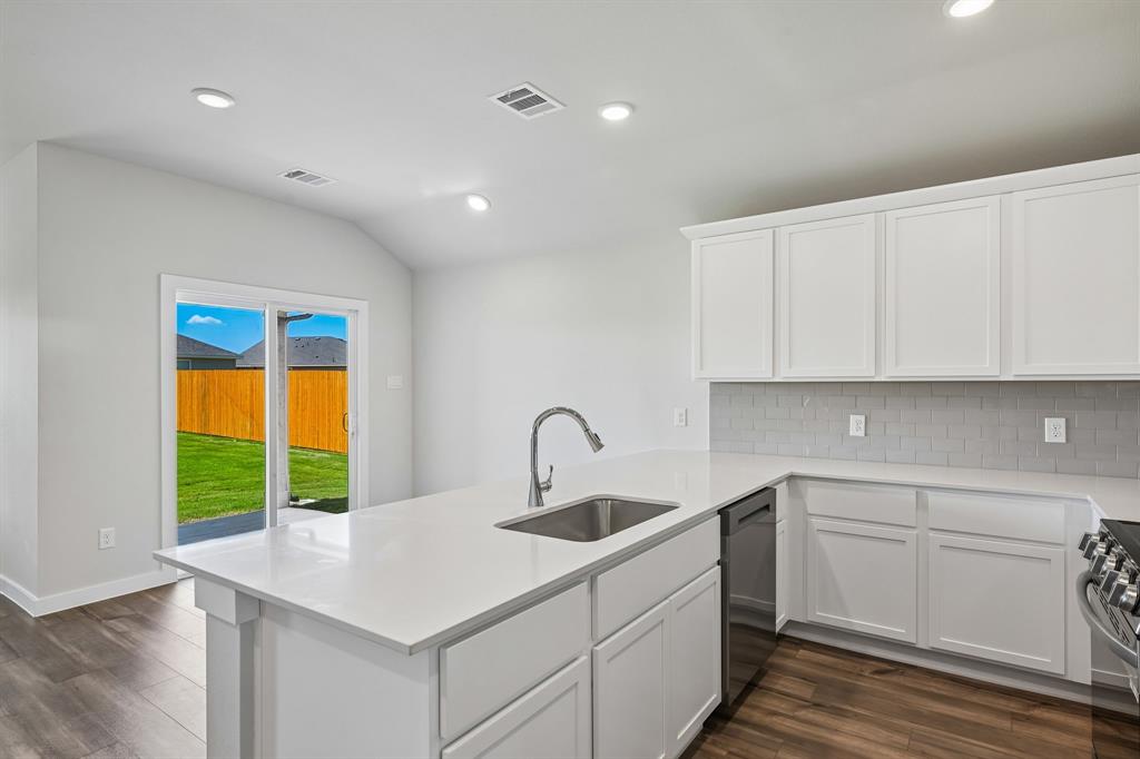 Middlefield Village - Residential