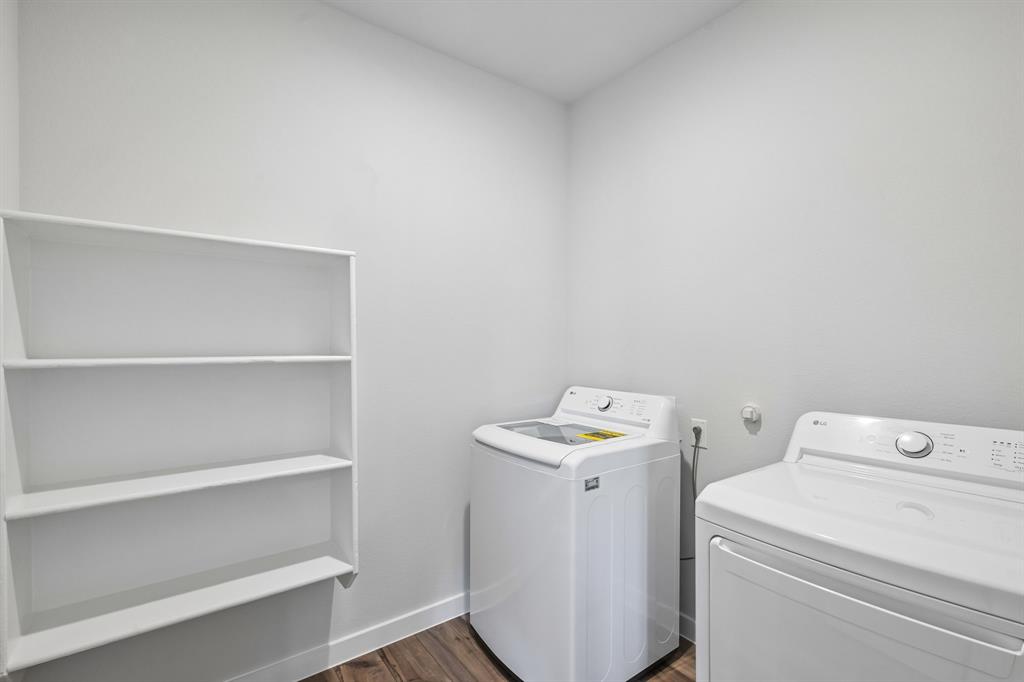 Middlefield Village - Residential