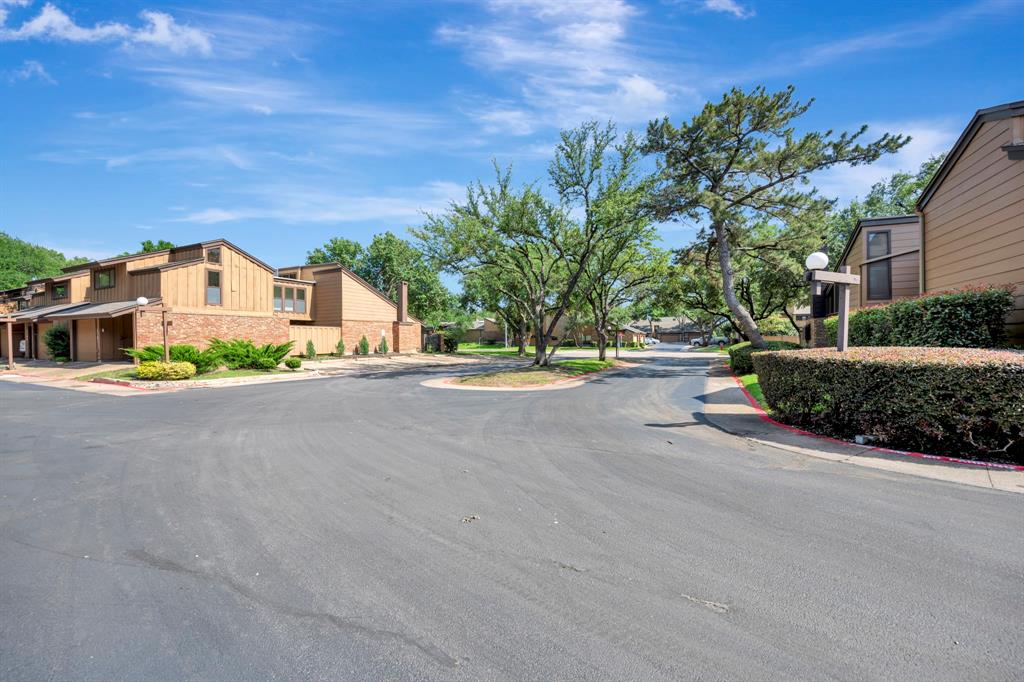 Oakbrook On Brookhaven Ph 01 - Residential