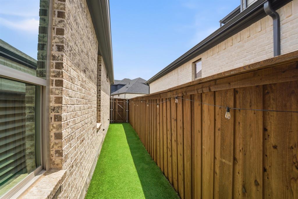 Apples Crossing - Residential