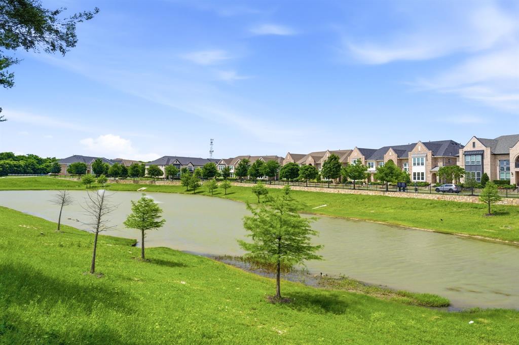 Apples Crossing - Residential