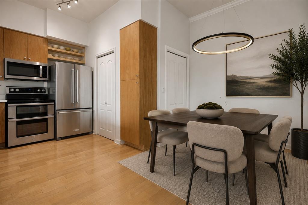Renaissance On Turtle Creek Condo - Residential
