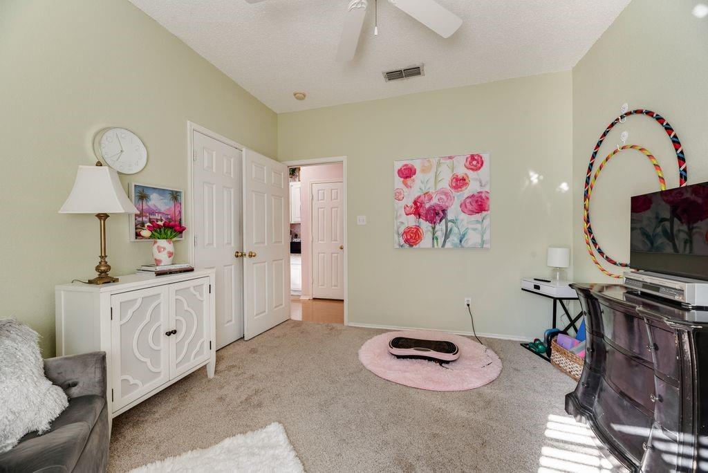 Shane Meadow Add - Residential