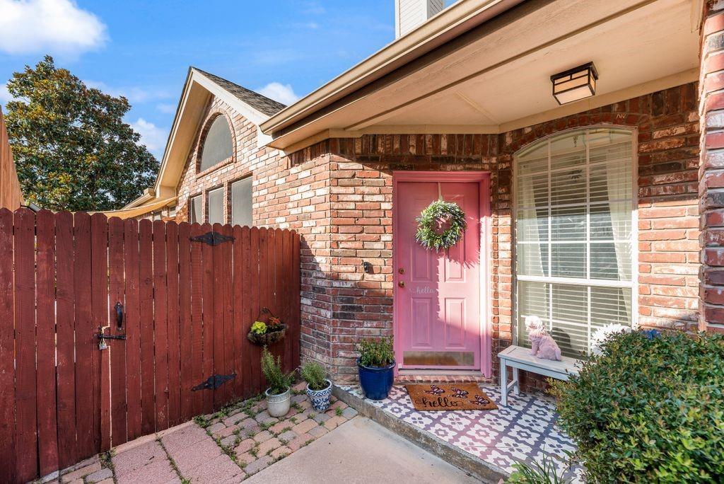 Shane Meadow Add - Residential