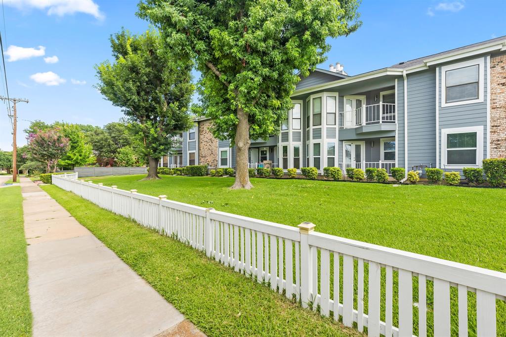 Carriage Park Condos - Residential