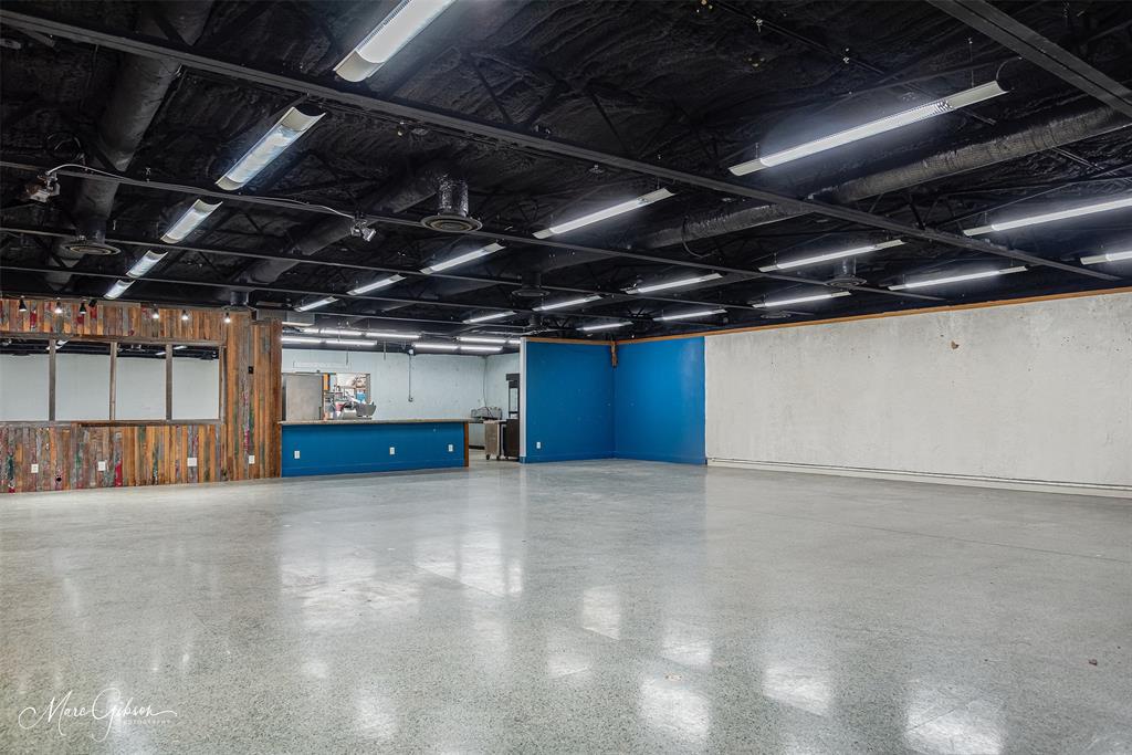 Thornhill Sub - Commercial Sale