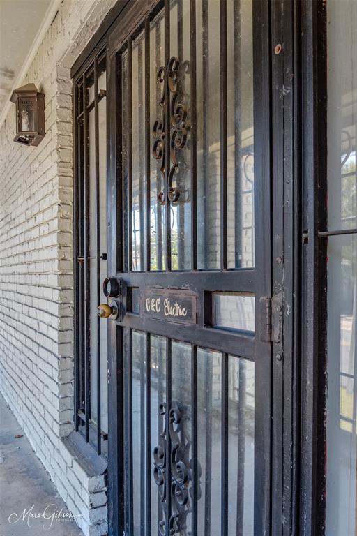 Thornhill Sub - Commercial Sale