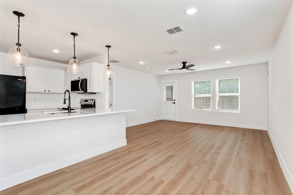 Parkway Vlg Ph 2 - Residential