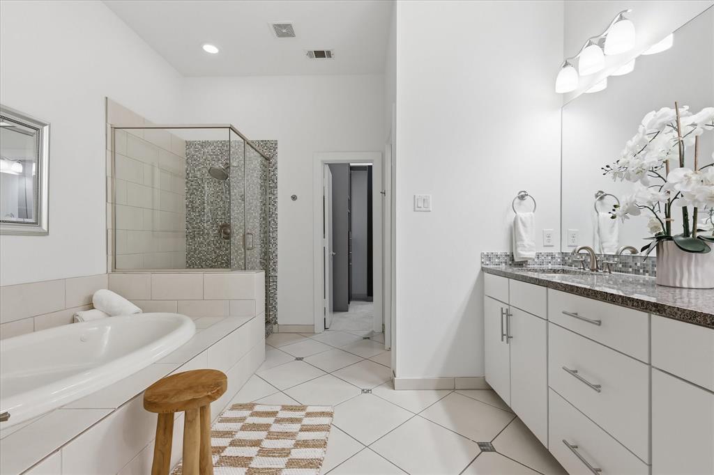 Ross Ave Brownstones - Residential