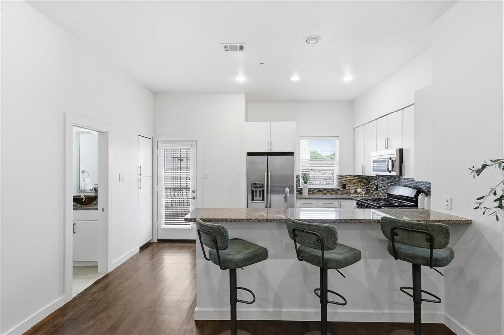Ross Ave Brownstones - Residential