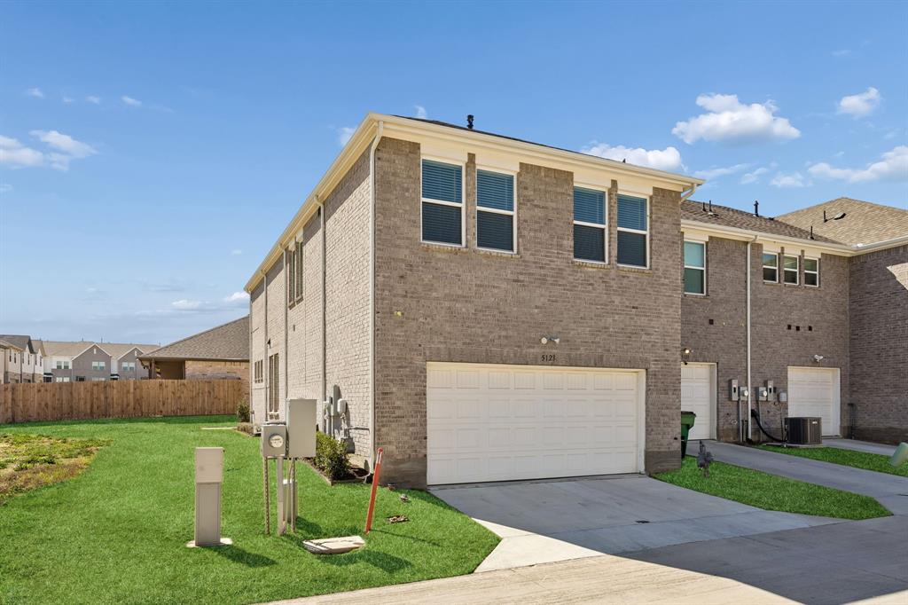Lake Rdg Commons South - Residential