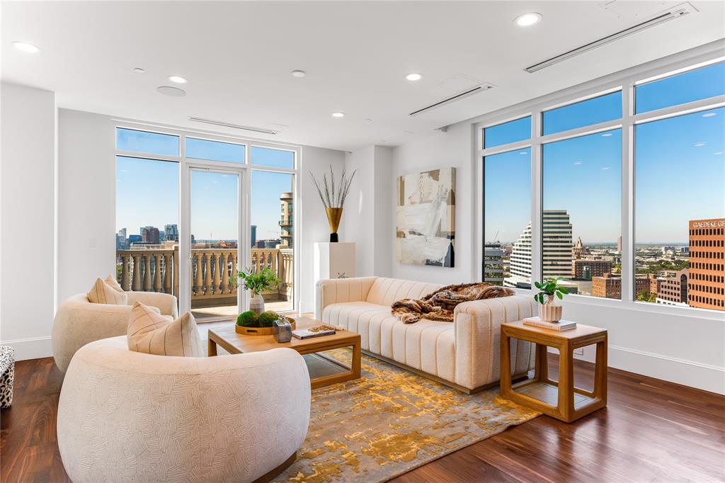 Vendome On Turtle Creek - Residential