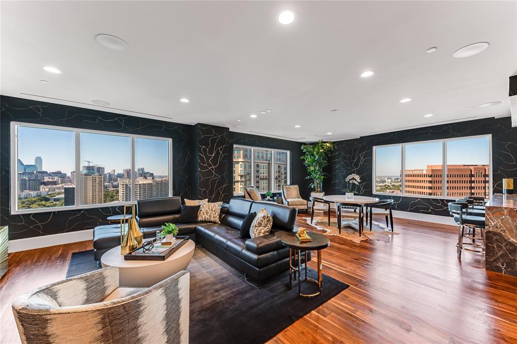 Vendome On Turtle Creek - Residential