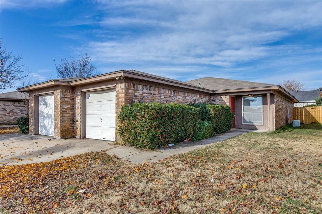 Come explore this investment opportunity with a fully leased duplex on a landscaped lot situated in the established Hulen Meadow neighborhood. Each unit offers a comfortable 1,005 square feet layout with 2 bedrooms and 1 bath. Each unit also includes a fully equipped kitchen with all the necessary appliances, a 1 car garage and a fully fenced in private backyard. This is a turn-key property perfect for any investor looking to add to their portfolio.