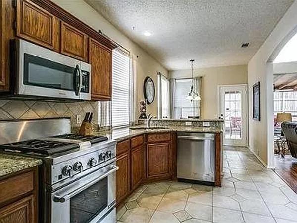 Bear Creek Bend Add - Residential Lease