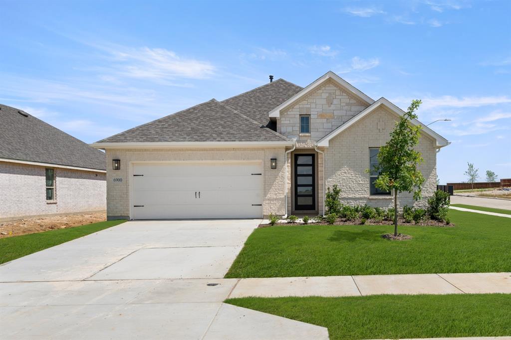 Sheppard's Place - Residential