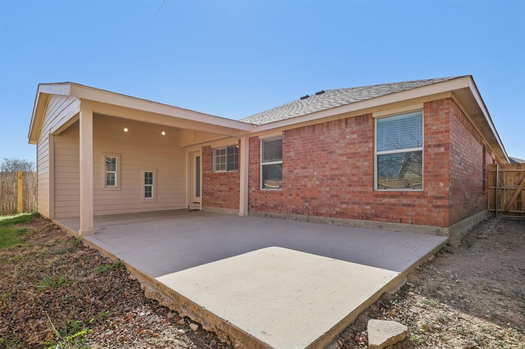 Emerald Park Add Fwy - Residential
