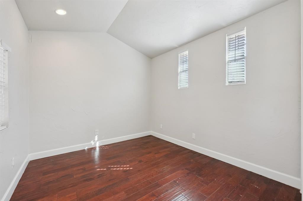 Emerald Park Add Fwy - Residential