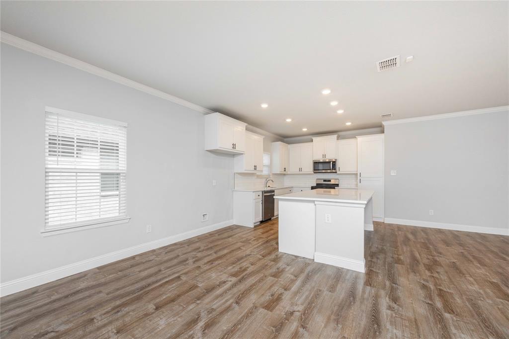 Lakepointe - Residential