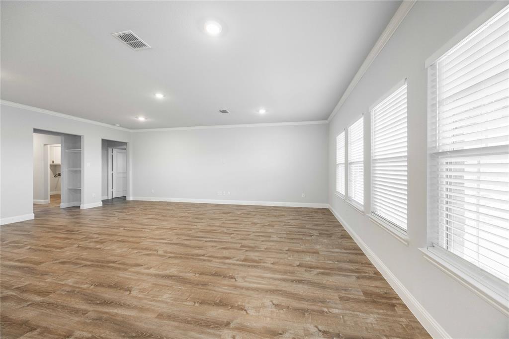 Lakepointe - Residential