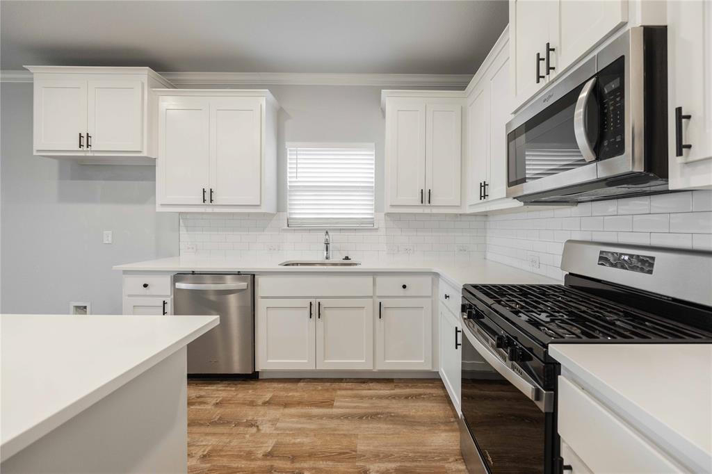 Lakepointe - Residential
