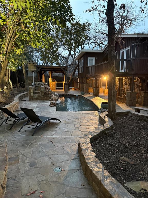Looper Frank Add - Residential