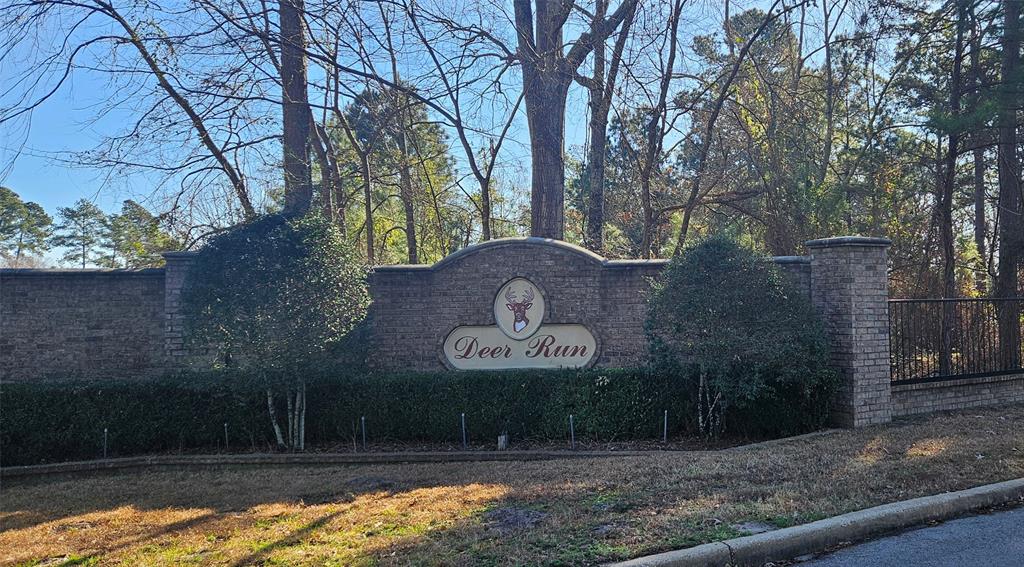 Gorgeous corner lot in just under an acre in Deer Run! Freshly semi-cleared for your dream home! Subdivision has 2 private lakes and swimming pool. This lot is the first lot on the right when you enter the community with a beautifully HOA maintained corner and 241' of HOA maintained fence! Very quiet and peaceful country setting, but still within minutes of shopping, hospitals and entertainment. Tyler address with Chapel Hill Schools! Bring your builder and build your dream home! Welcome home!