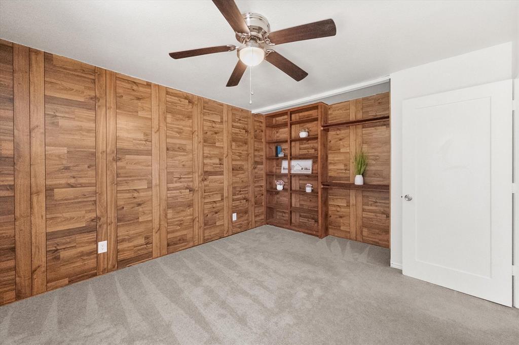 Condo Country Creek - Residential