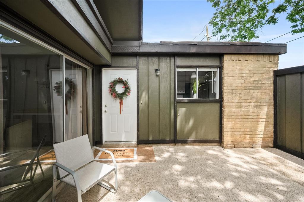 Condo Country Creek - Residential