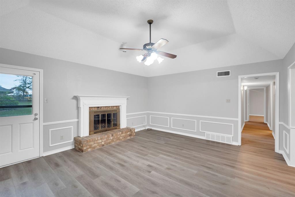 Squire Manor - Residential
