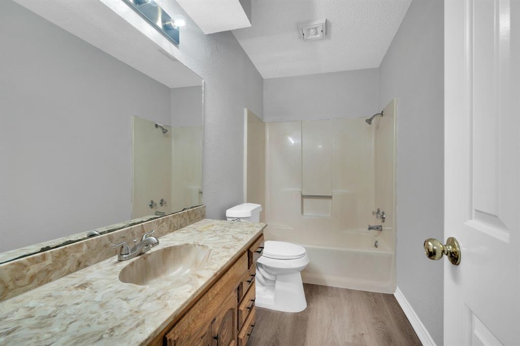 Squire Manor - Residential