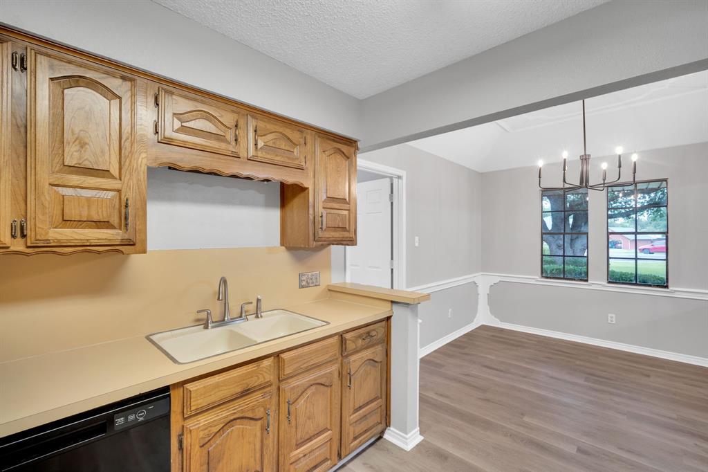 Squire Manor - Residential