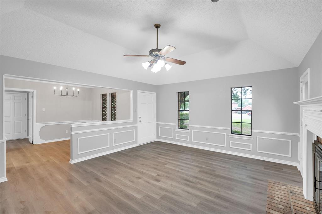Squire Manor - Residential